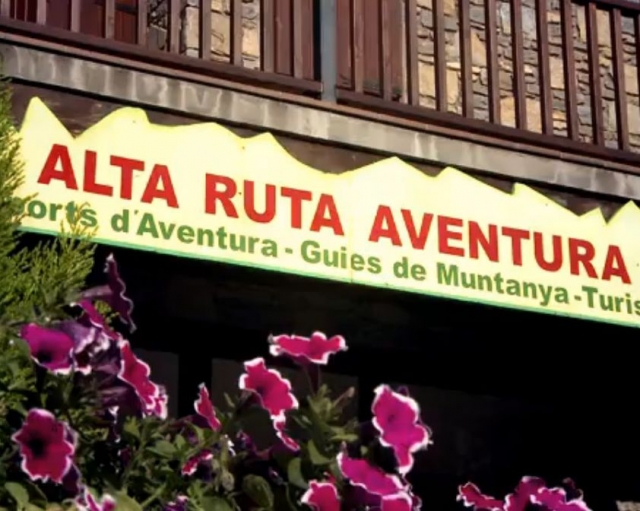 Eingang zu den Einrichtungen von Alta Ruta 